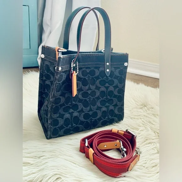Coach Field Tote 22 Signature Denim Black FINAL MARK DOWN - Picture 6 of 15